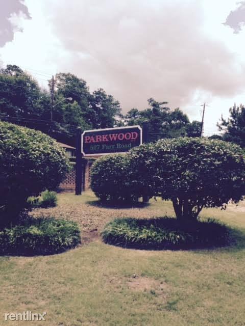 Fotografía del edificio - 527 Farr Rd