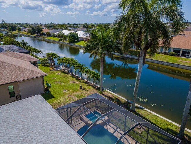Foto del edificio - 1400 SW 31st Terrace