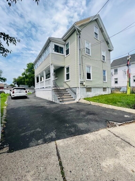 Primary Photo - 241 Pearl St