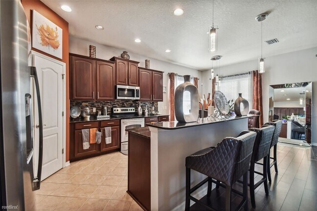 Building Photo - 4 br, 3 bath House - 7910 R Camden Woods D...