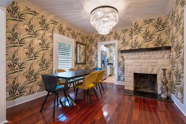 Building Photo - 2 br, 2 bath House - 327 Seminole Ave
