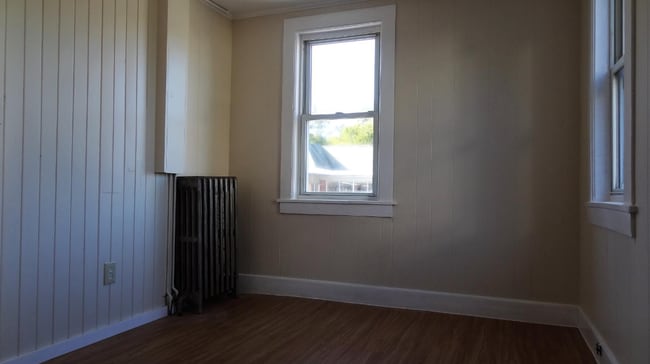 Building Photo - 41 Cushing St