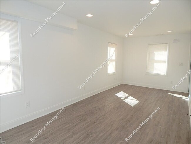 Building Photo - 395 Westchester Blvd NW