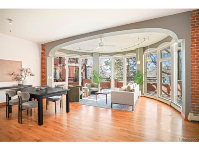 Foto del edificio - 3249 W Fairview Pl