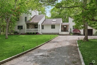Building Photo - 18 Quail Run