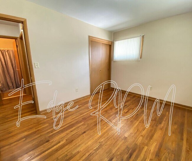 Building Photo - 1618 Guernsey Ct