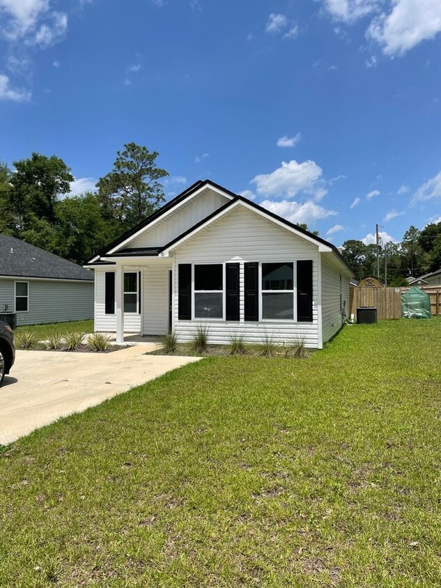 91 Cloer Ln, Crawfordville, FL 32327 House Rental in Crawfordville