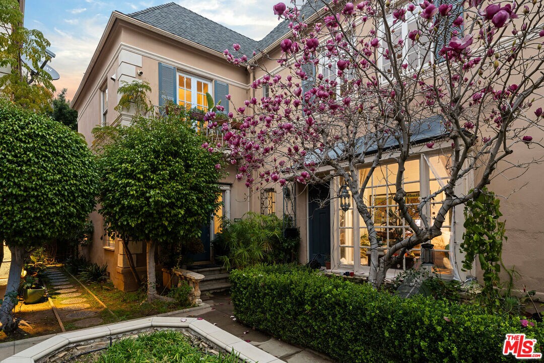 Foto principal - 6427 1/2 Orange St