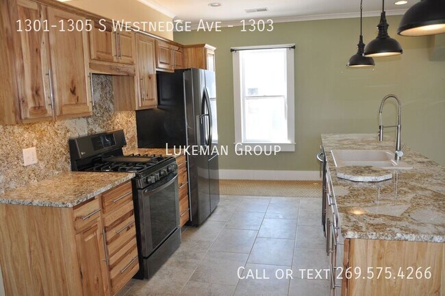 Building Photo - 1301-1305 S Westnedge Ave-1303