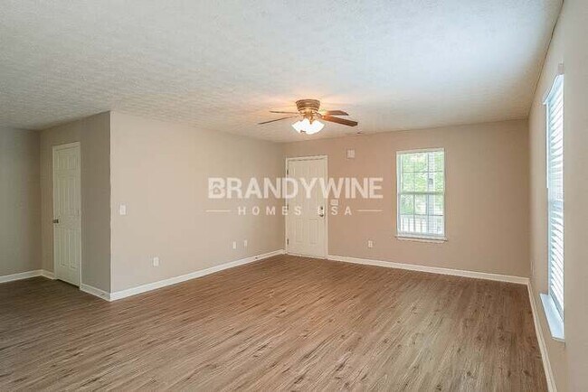 Foto del edificio - 7126 Crystal Creek Pl