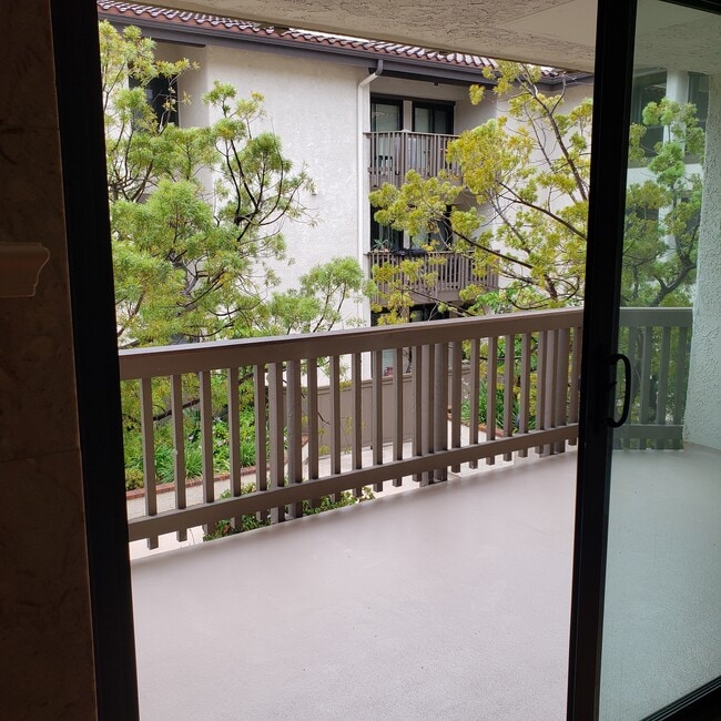 Building Photo - 8515 Falmouth Ave