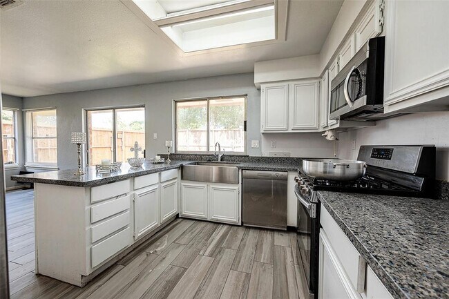 Foto del edificio - 2226 Gray Hawk Ln