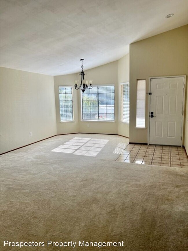 3 br, 2 bath House - 3357 San Saba Dr photo'