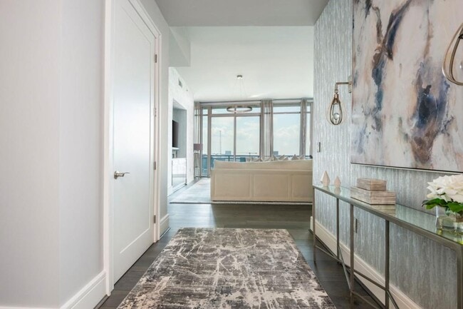 Building Photo - 1065 Peachtree St NE