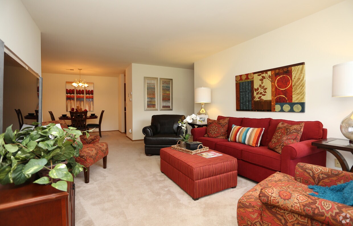 Southfield Apartments* Apartments Oak Creek, WI