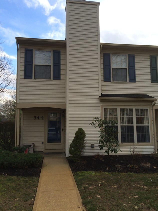 34 Whistler Dr, Freehold, NJ 07728 Townhome Rentals in Freehold NJ