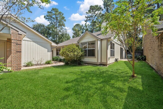 Foto del edificio - 3330 Beech Point Dr