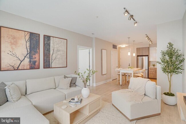 Foto del edificio - 145 Riverhaven Dr
