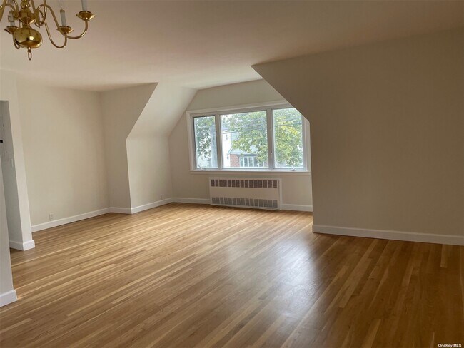 Building Photo - 151-60 18th Ave
