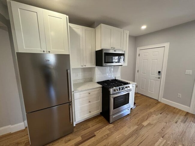 2.0 bedroom in Cambridge Massachusetts 02140 - 2.0 bedroom in Cambridge Massachusetts 02140 Apartment