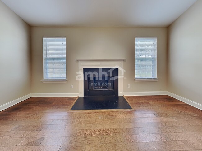 Building Photo - 415 Equinox Cir