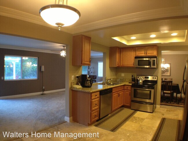 Building Photo - 3 br, 2 bath House - 16233 Selva Dr