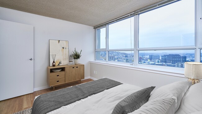 Building Photo - Centennial Tower & Court