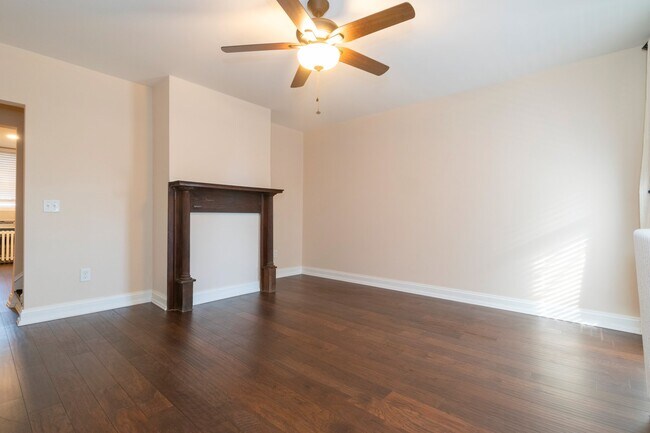 Foto del edificio - 3360 Hickory Ave