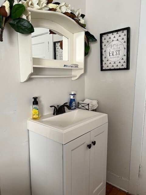 Foto del edificio - 212 N Resident St