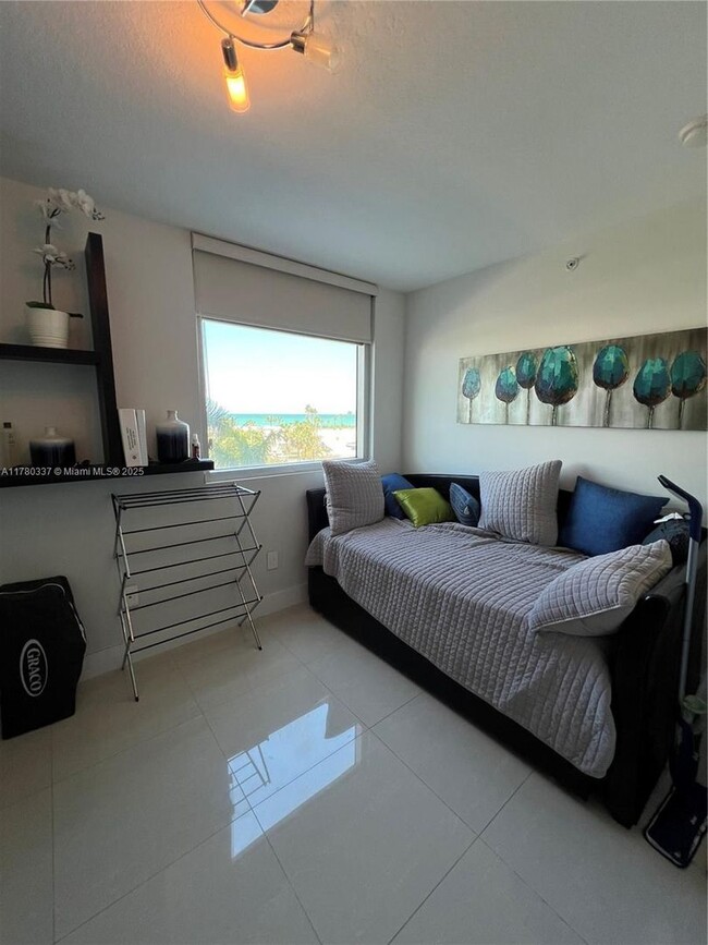Foto del edificio - 6700 Indian Creek Dr