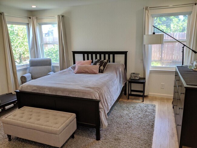 Building Photo - 36612 Cabrillo Dr