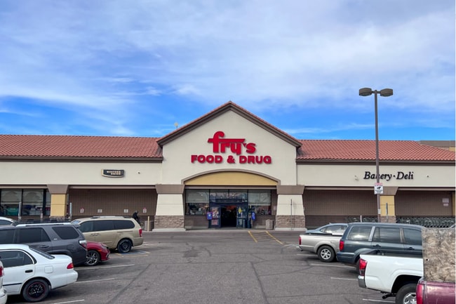 Building Photo - 3Bed/2Bath Home at Broadway/16th St! Move-In Ready on 03/12/2026!--NO HOA!