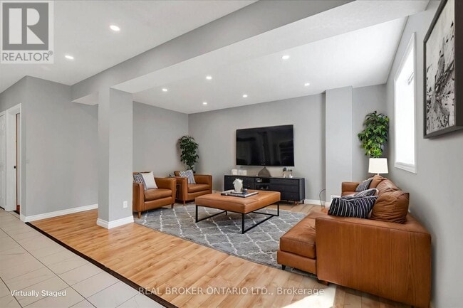 Building Photo - 99 Langlaw Dr