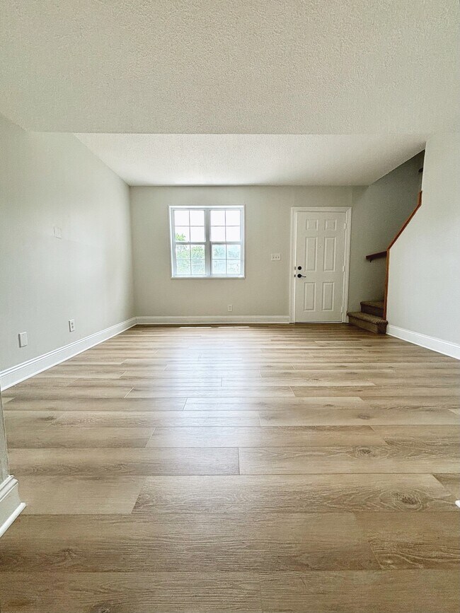 Foto del edificio - 9039 Wrenwood Ln