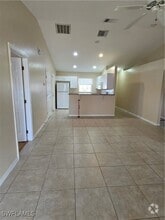 Building Photo - 2613 Sunniland Blvd
