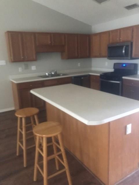 Foto del edificio - 326 Spring Lake Dr N