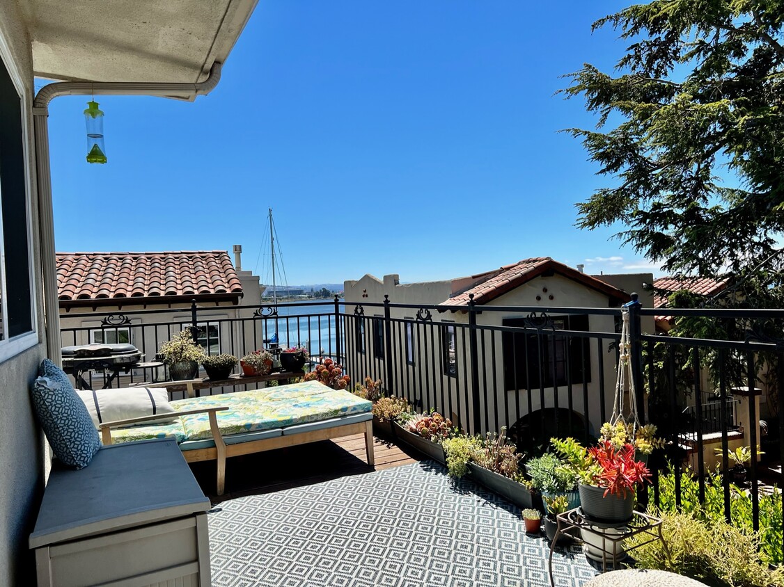 Foto principal - 3363 Fernside Blvd