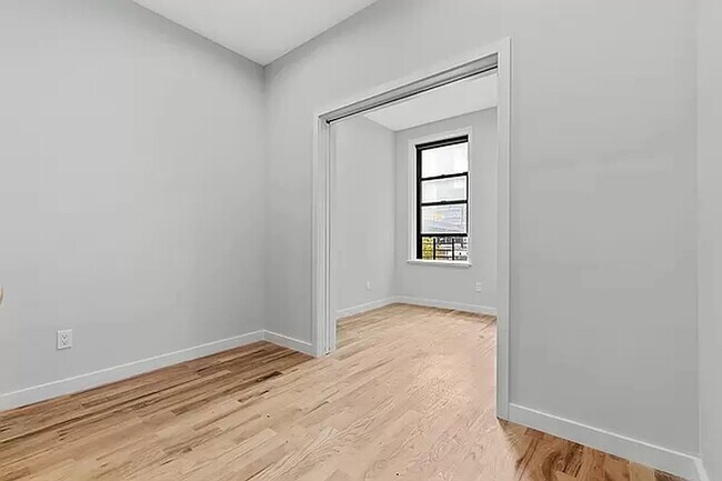 Building Photo - 568 Ninth Avenue