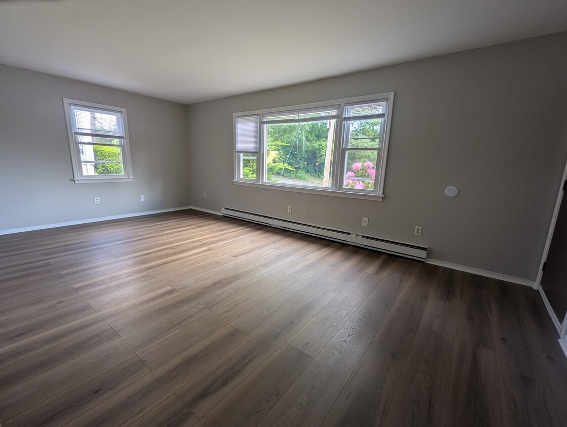 Foto principal - 220 Glen Haven Rd