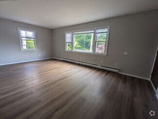 Building Photo - 220 Glen Haven Rd