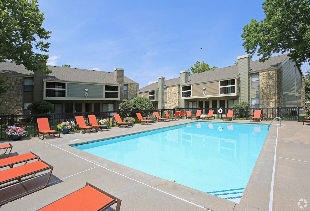 Raintree Apartments Apartments in Wichita, KS