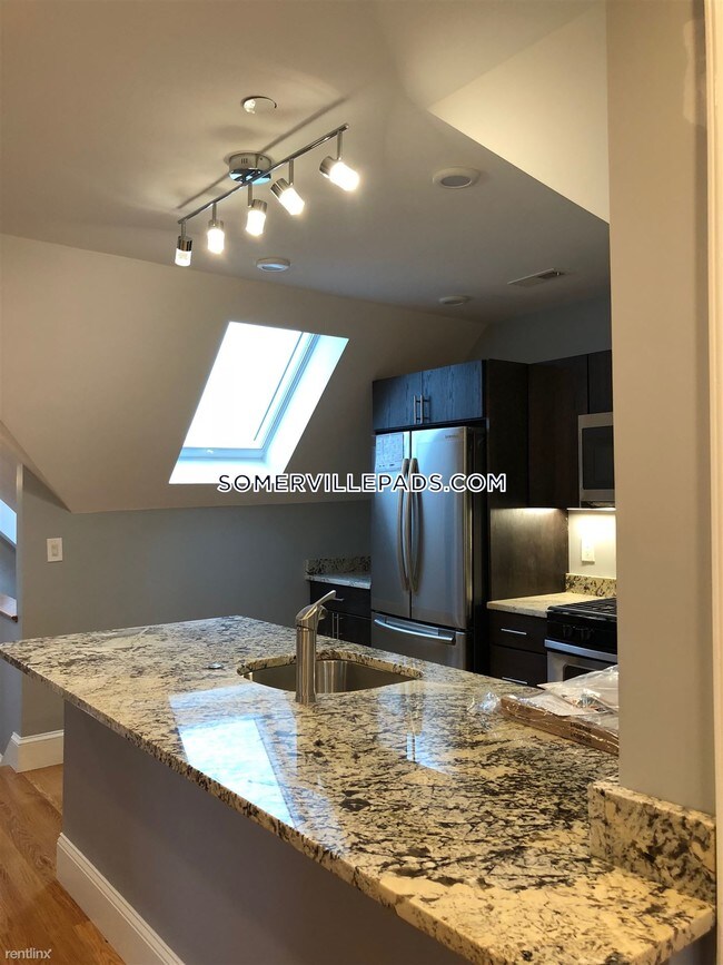 Foto del edificio - 107 College Ave