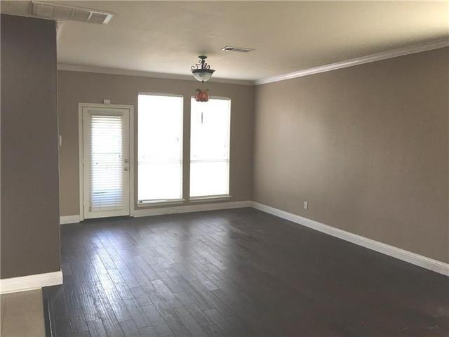 Foto del edificio - 5208 Lakeland Dr