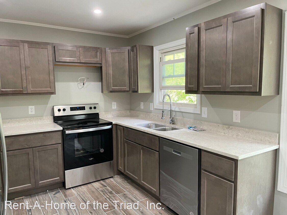 8608 Haw River Rd, Oak Ridge, NC 27310 House Rental in Oak Ridge, NC