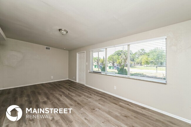 Foto del edificio - 4010 W Marietta St