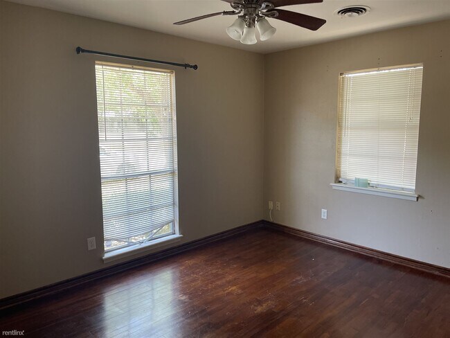 Foto del edificio - 3 br, 1 bath House - 910 Saint Vincent Street
