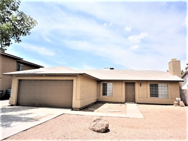 Foto principal - 2306 N 88th Avenue