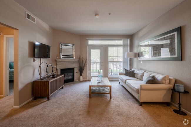 Interior Photo - Fox Ridge