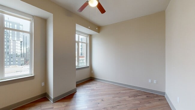 Interior Photo - TEN20