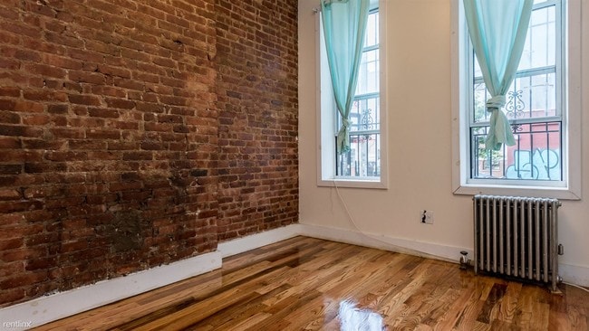 Building Photo - 3 br, 1 bath Apartment - 88 George St Unit 1H